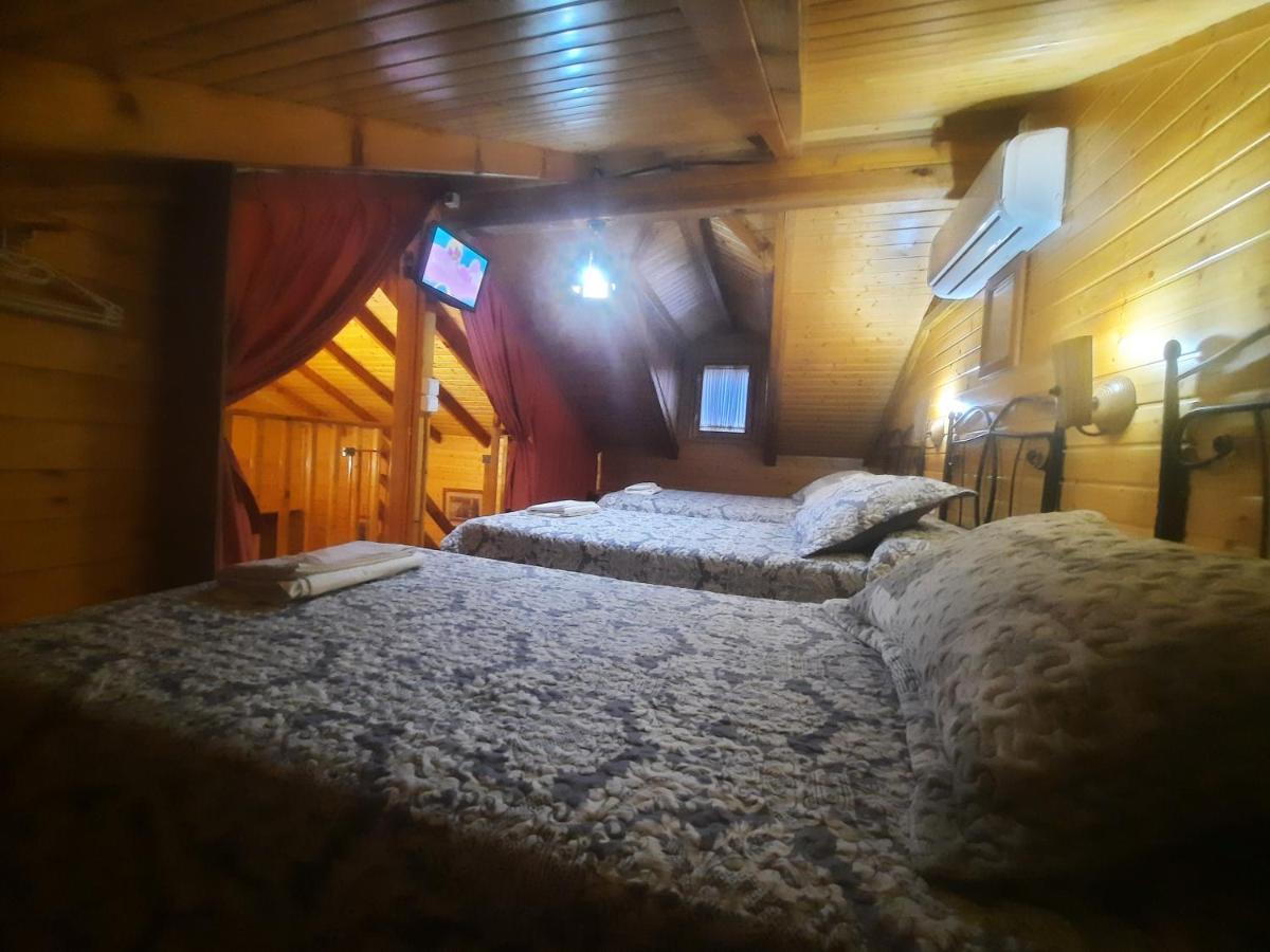 Cabanas De Madera El Rinconcillo Arroyo Frío Exterior foto