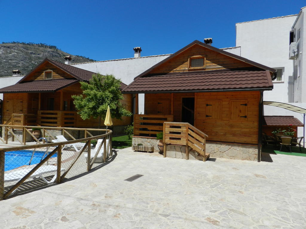 Cabanas De Madera El Rinconcillo Arroyo Frío Quarto foto
